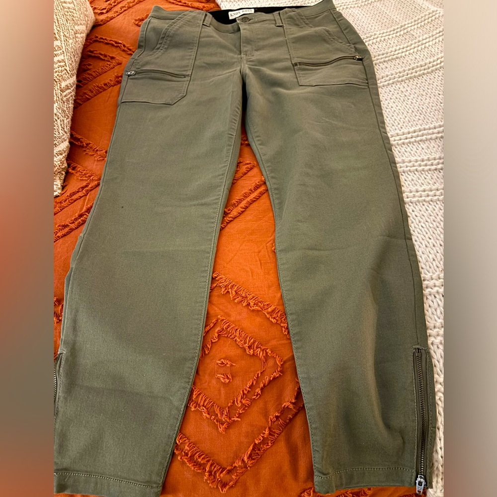 Knox Rose army green cargo pants
